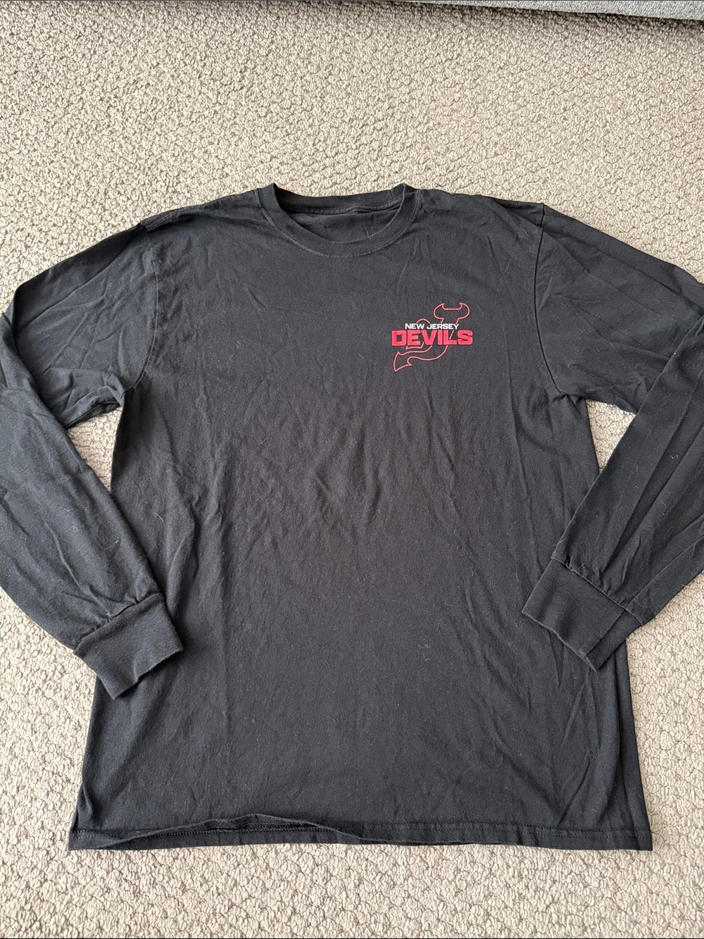 NJ Devils Long-Sleeve Shirt